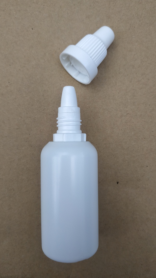 Lahvička plastová 30 ml s kapátkem a bezpečnostním uzávěrem, bílá