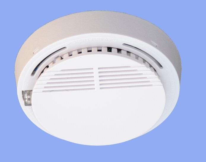 Požární čidlo hlásič detektor kouře pro GSM alarm